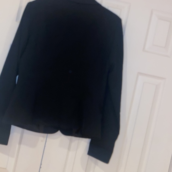 Vero Moda  tailored black 2 buttons women’s blazer Sz 42 - Picture 12 of 12
